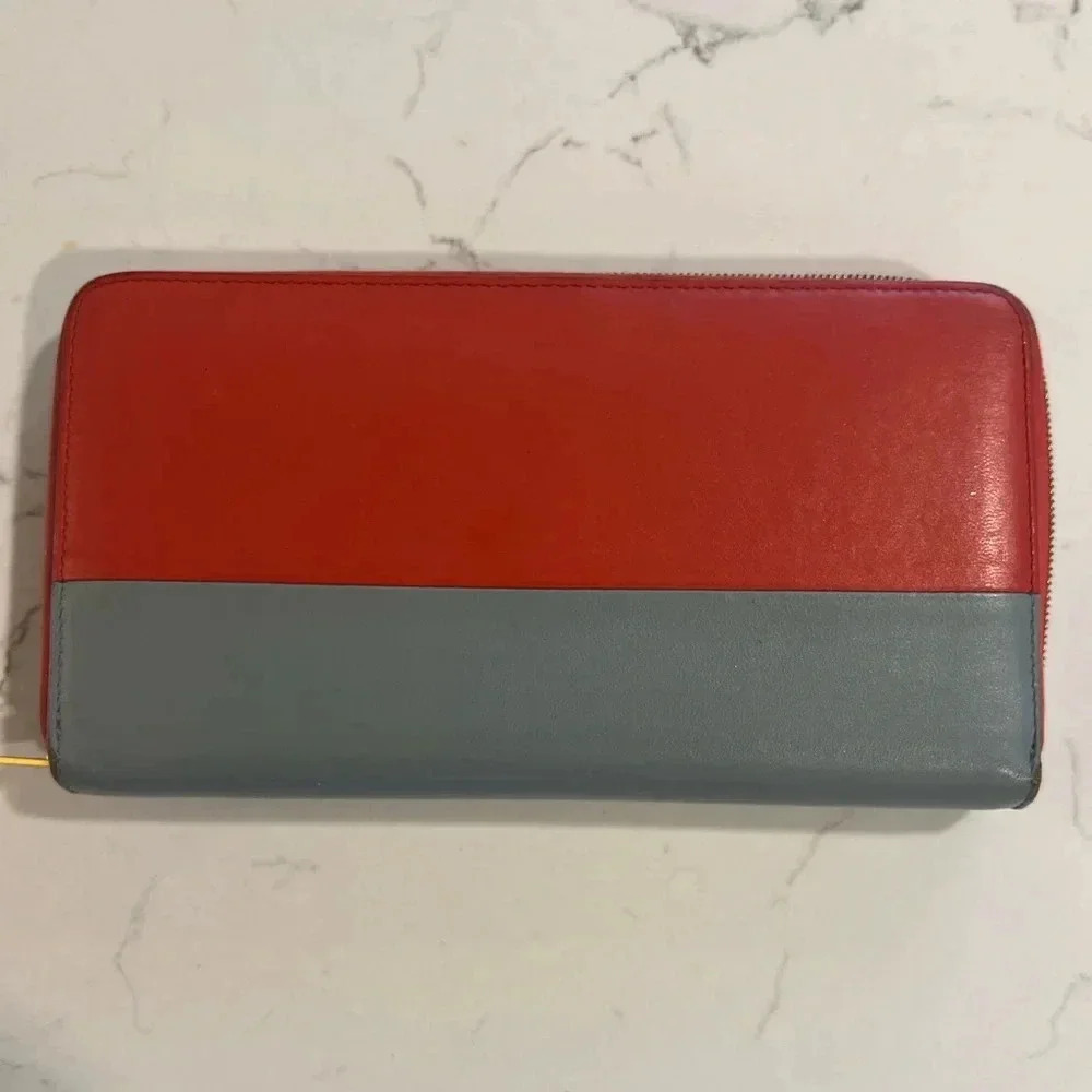 CELINE | Round Zipper Long Wallet | Lambskin | Ladies Salmon Pink x Grey | EUC - Picture 3 of 14